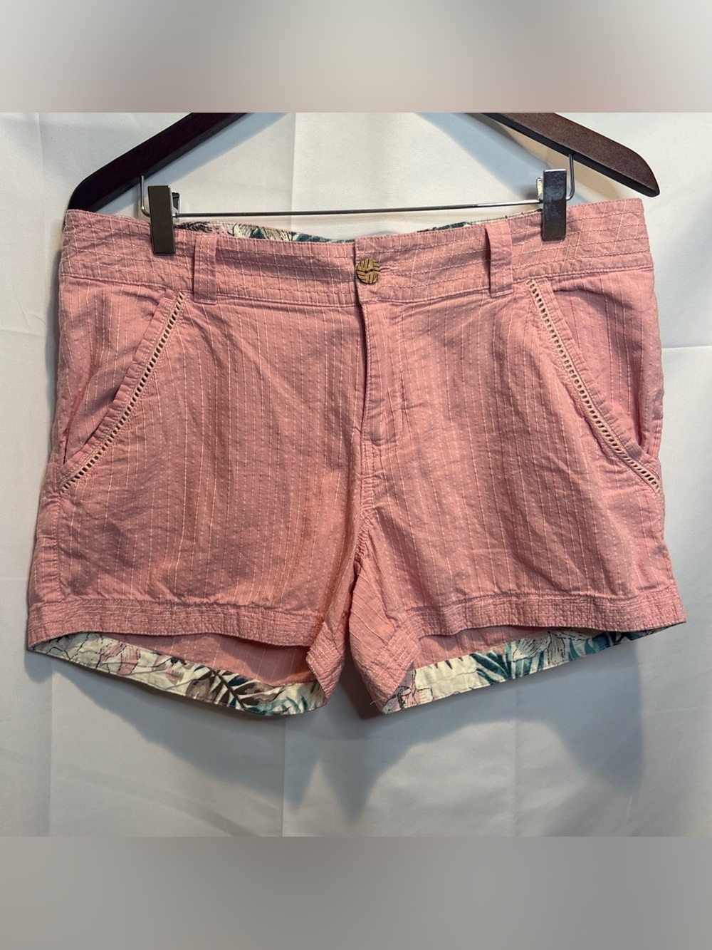 Mountain Khakis Pink Relaxed Shorts - Picture 1 of 9